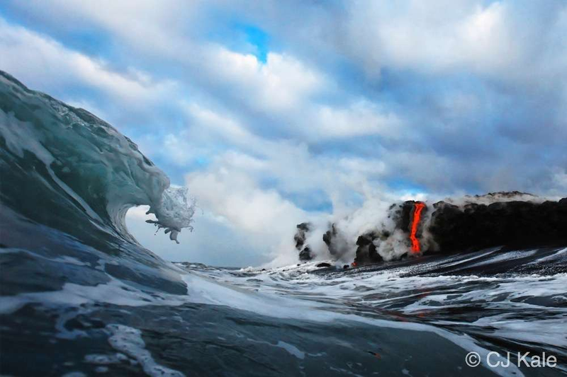Illustration for article titled Extremely dangerous lava surf photography is completely worth the risk